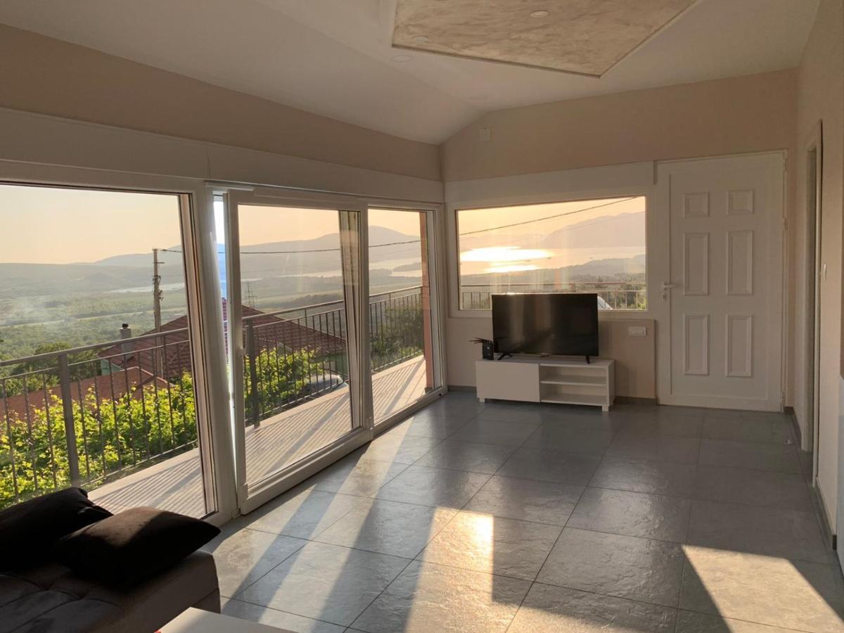 شقة Ostojic Lux Apartman كوتور المظهر الخارجي الصورة