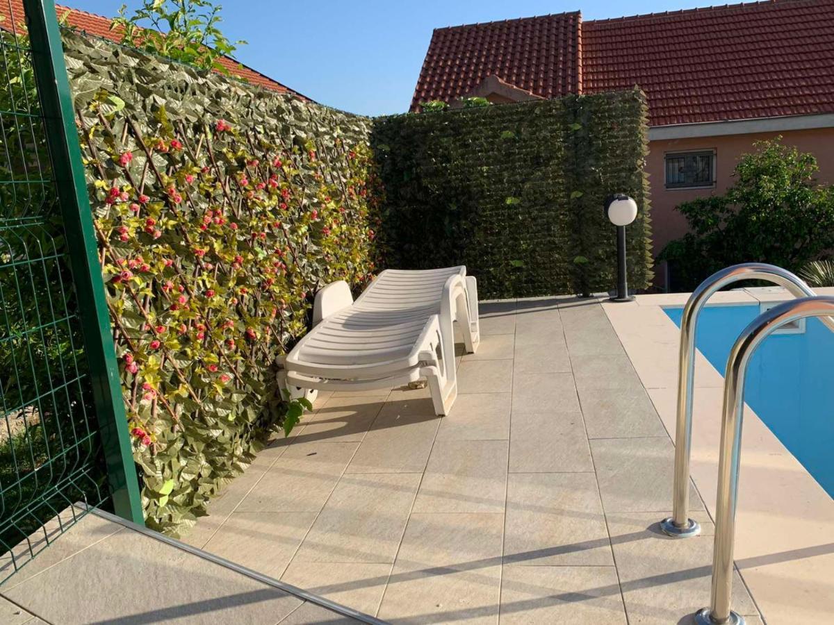 شقة Ostojic Lux Apartman كوتور المظهر الخارجي الصورة